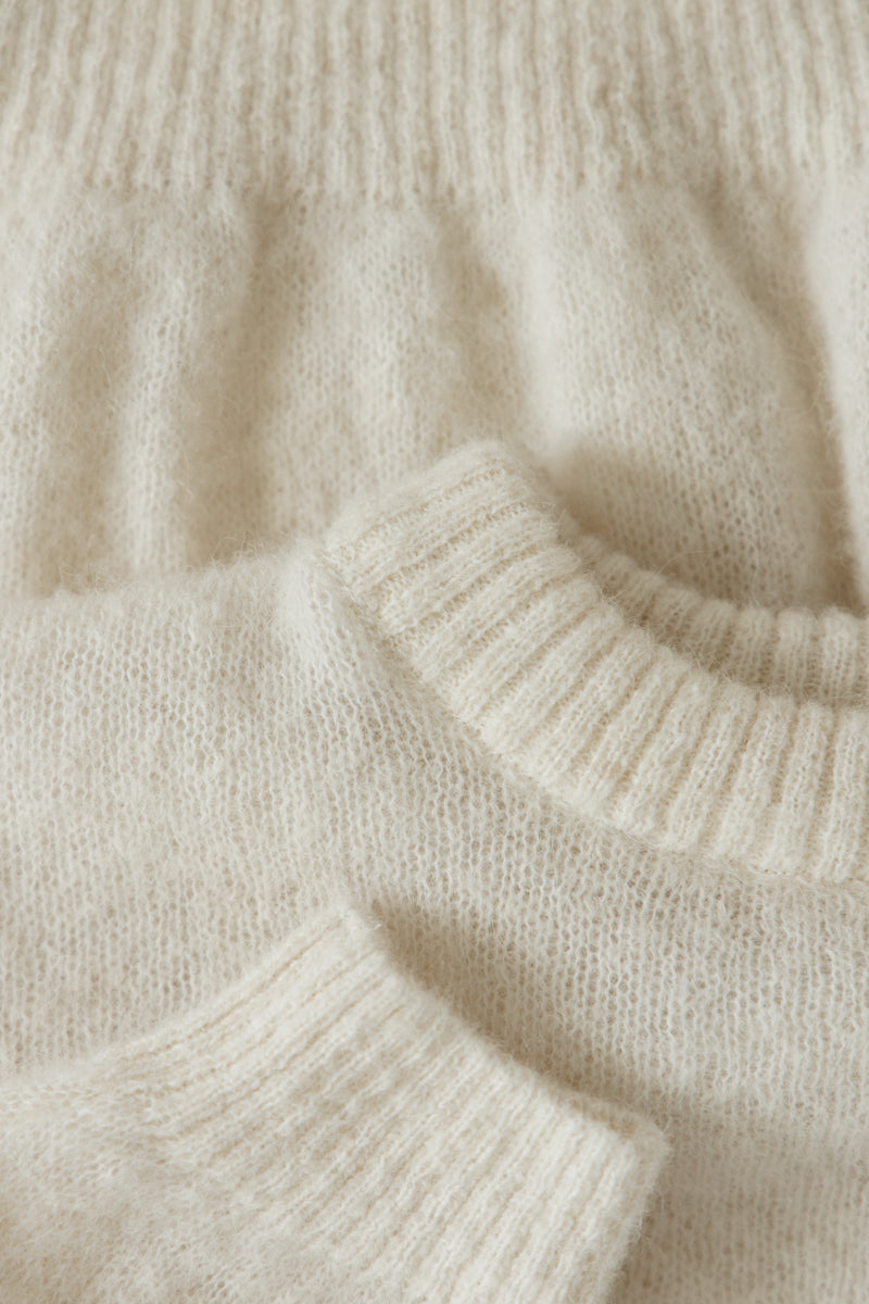 Aura ecru lightweight alpaca wool sweater