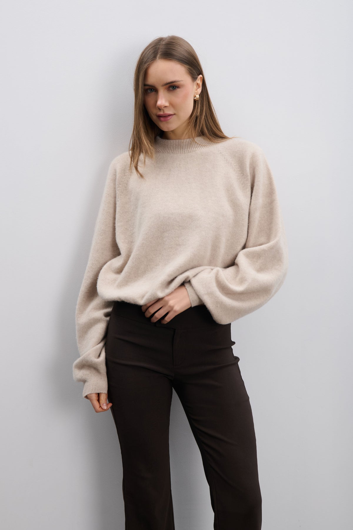 Cashmere Velvet Air Beige Cashmere Sweater