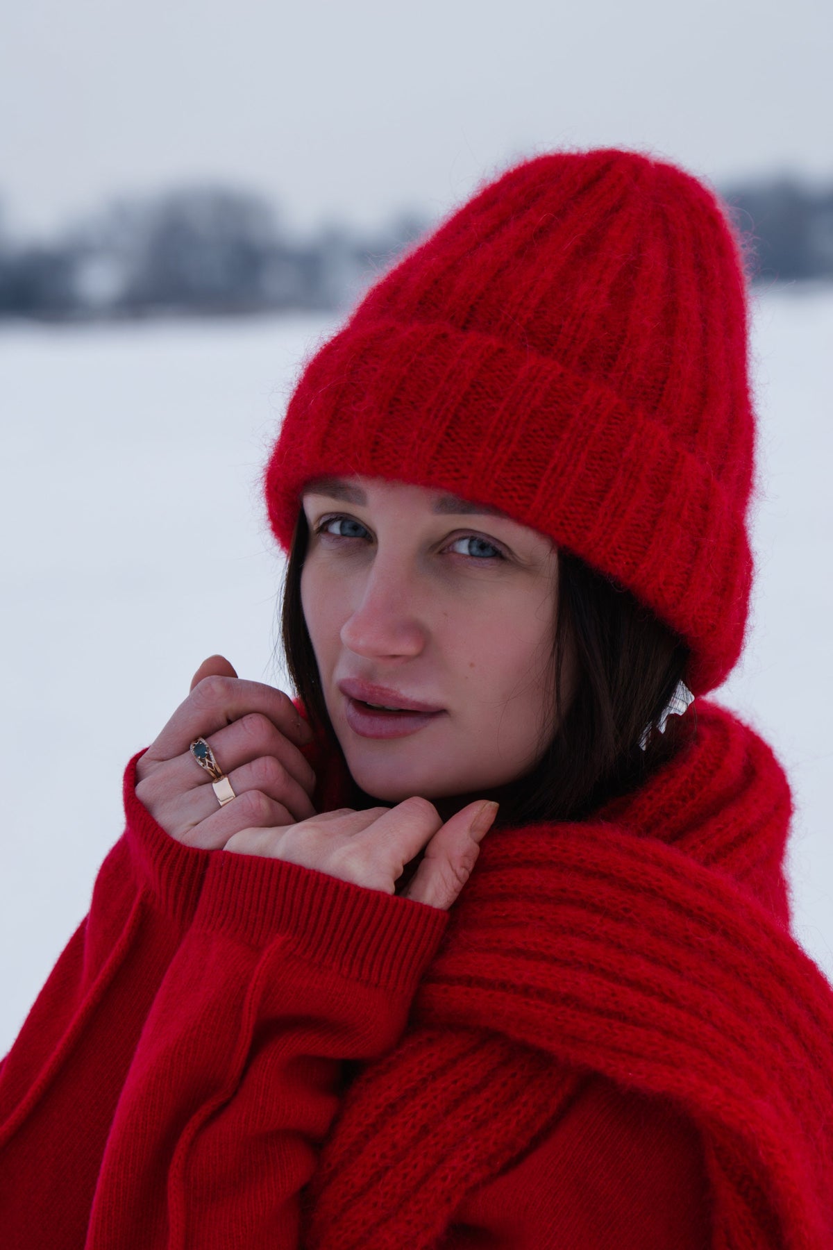 Snow Kiss red alpaca wool hat