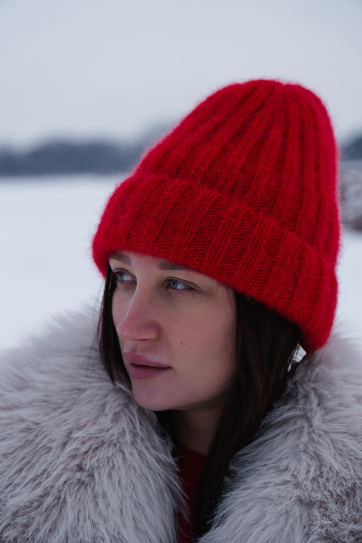 Snow Kiss red alpaca wool hat