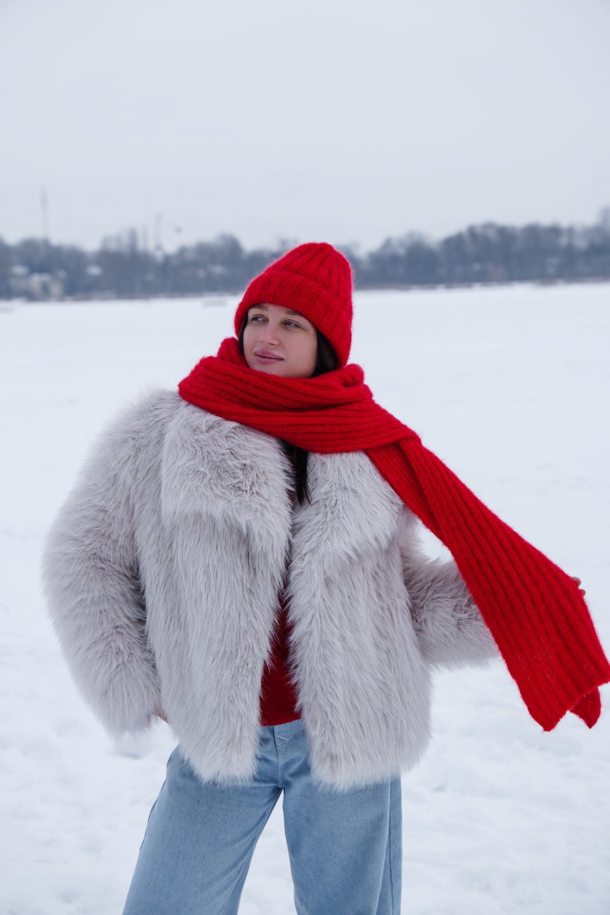 Snow Kiss alpaca wool scarf red