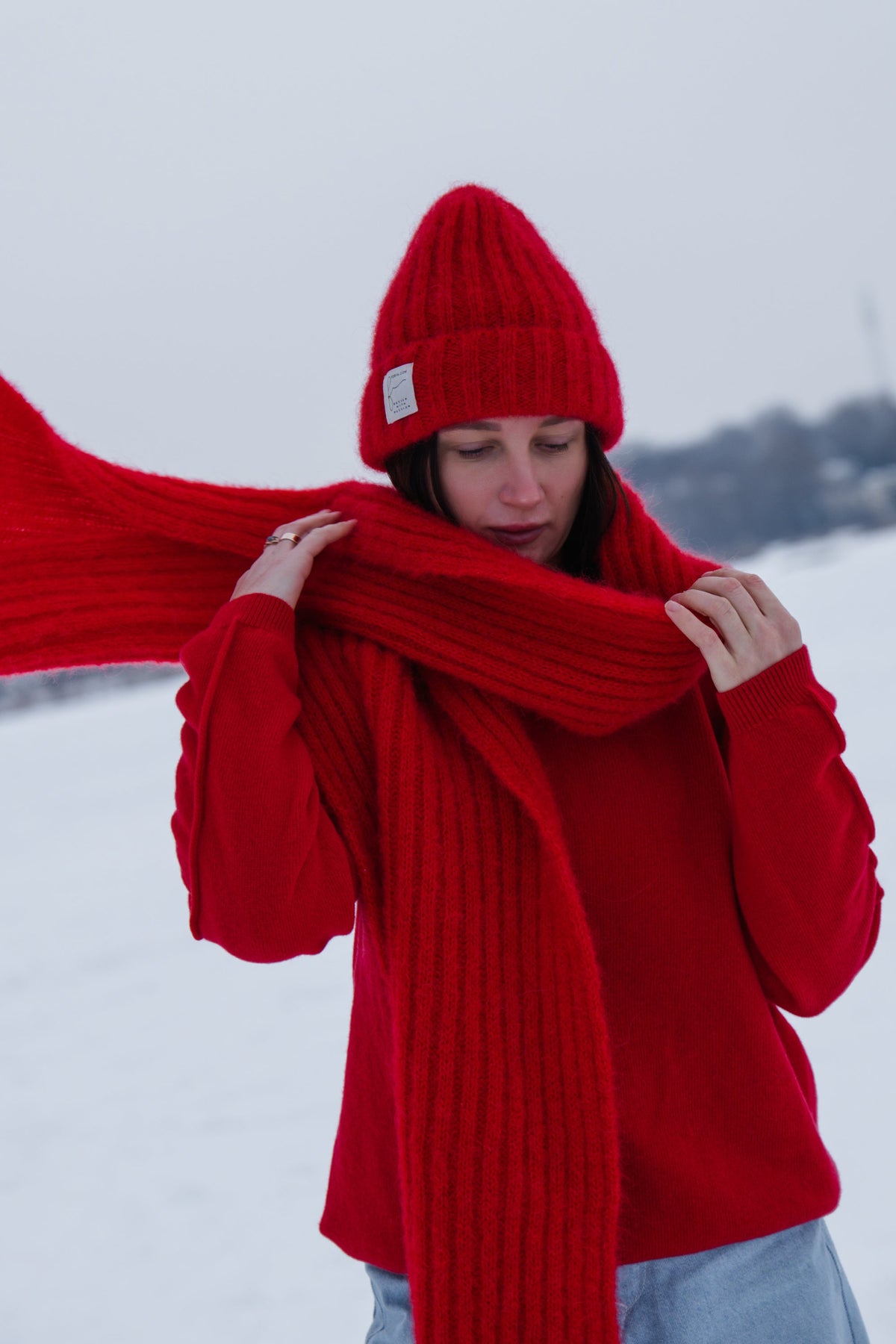 Snow Kiss alpaca wool scarf red