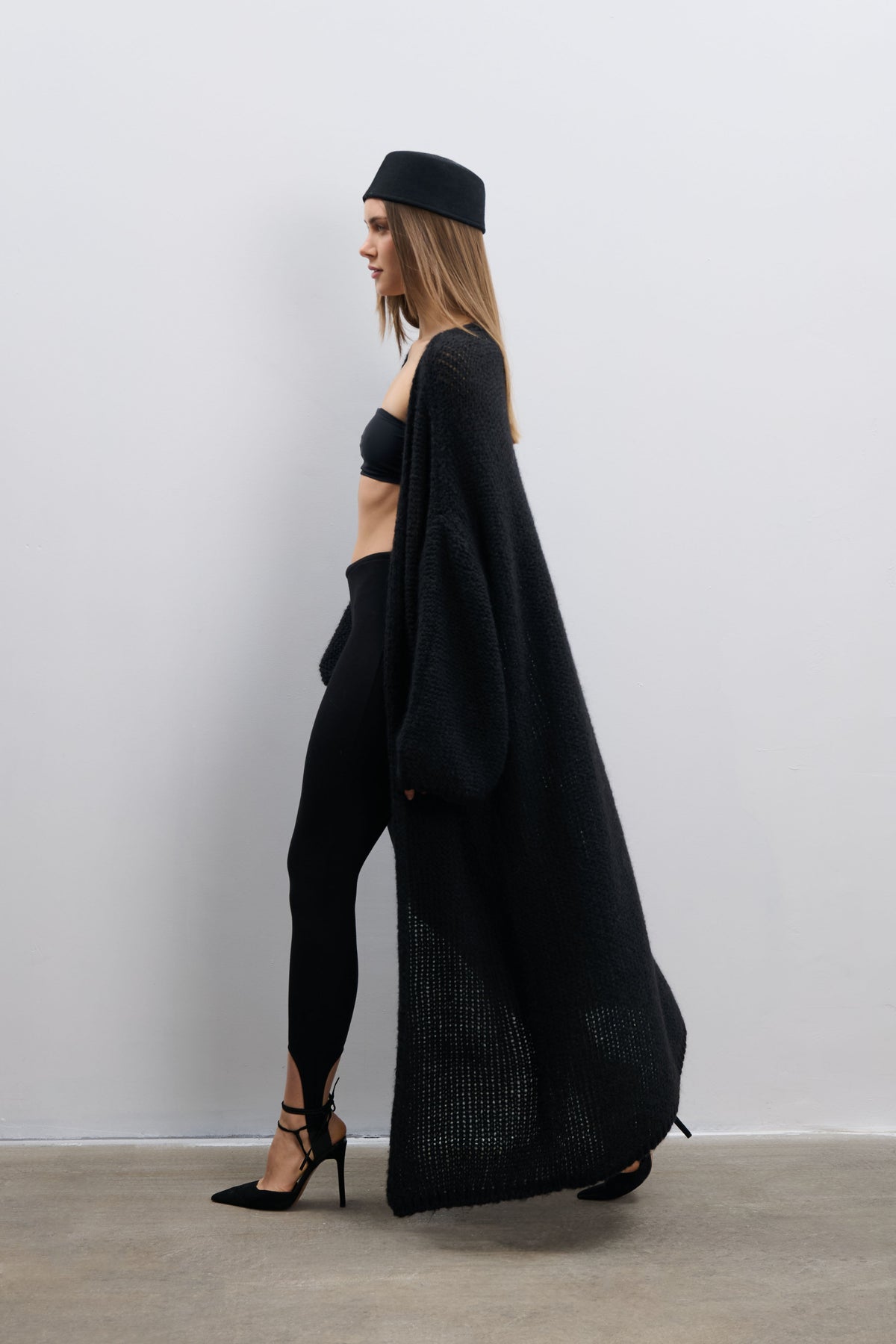 Cloud Embrace Long Cardigan Black