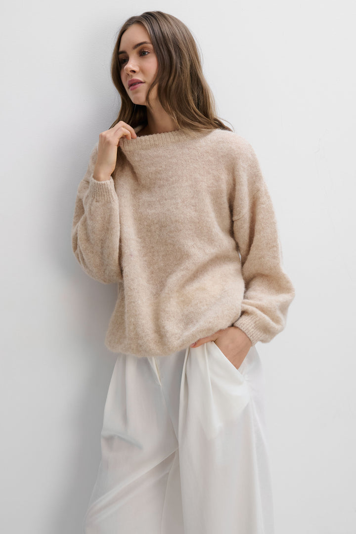 Aura Lightweight Beige Alpaca Wool Sweater