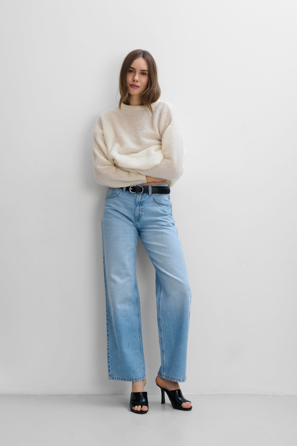 Aura ecru lightweight alpaca wool sweater