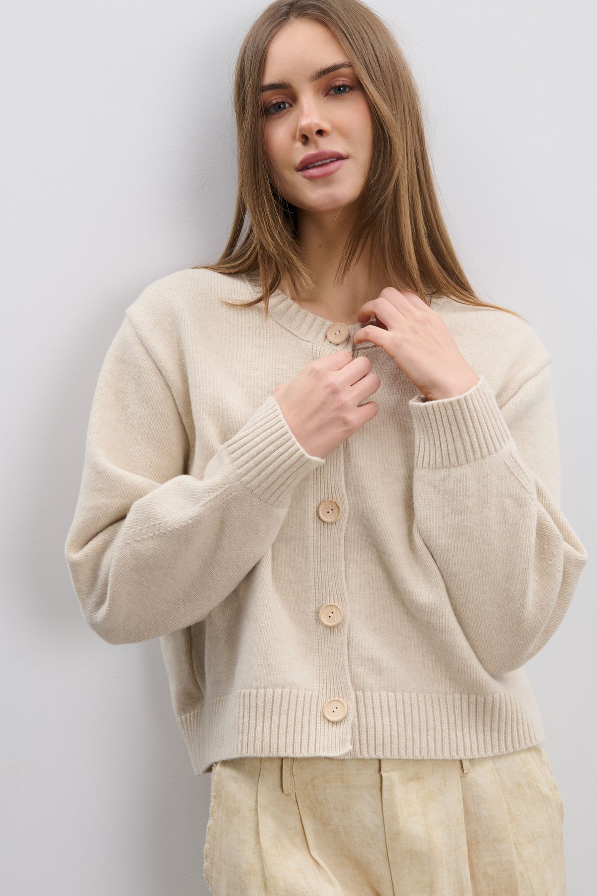 Calm ecru cashmere and merino wool cardigan