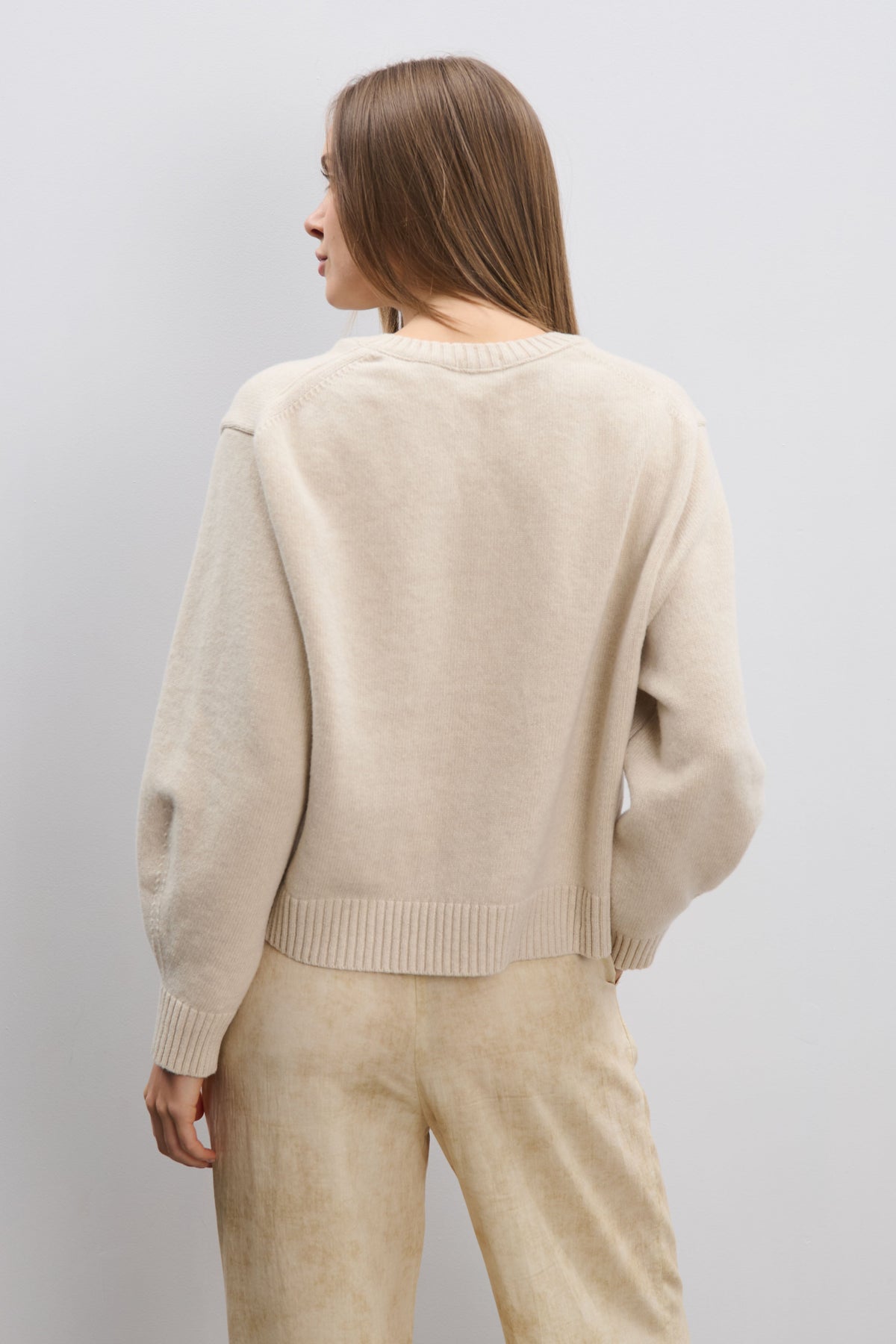 Calm ecru cashmere and merino wool cardigan