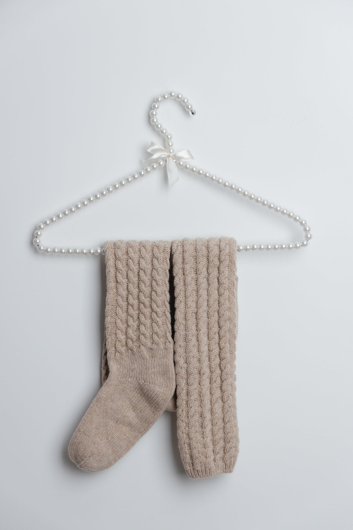 Thick long socks made of merinos beige wool