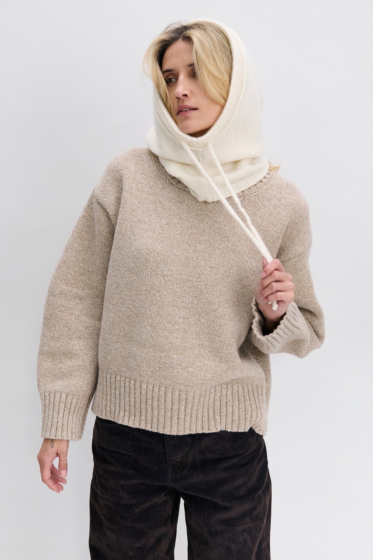 Ecru cashmere balaclava