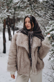 Chusta ażurowa z wełny alpaki Cloudloom Shawl brązowy