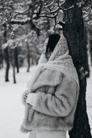 Chusta ażurowa z wełny alpaki Cloudloom Shawl szary