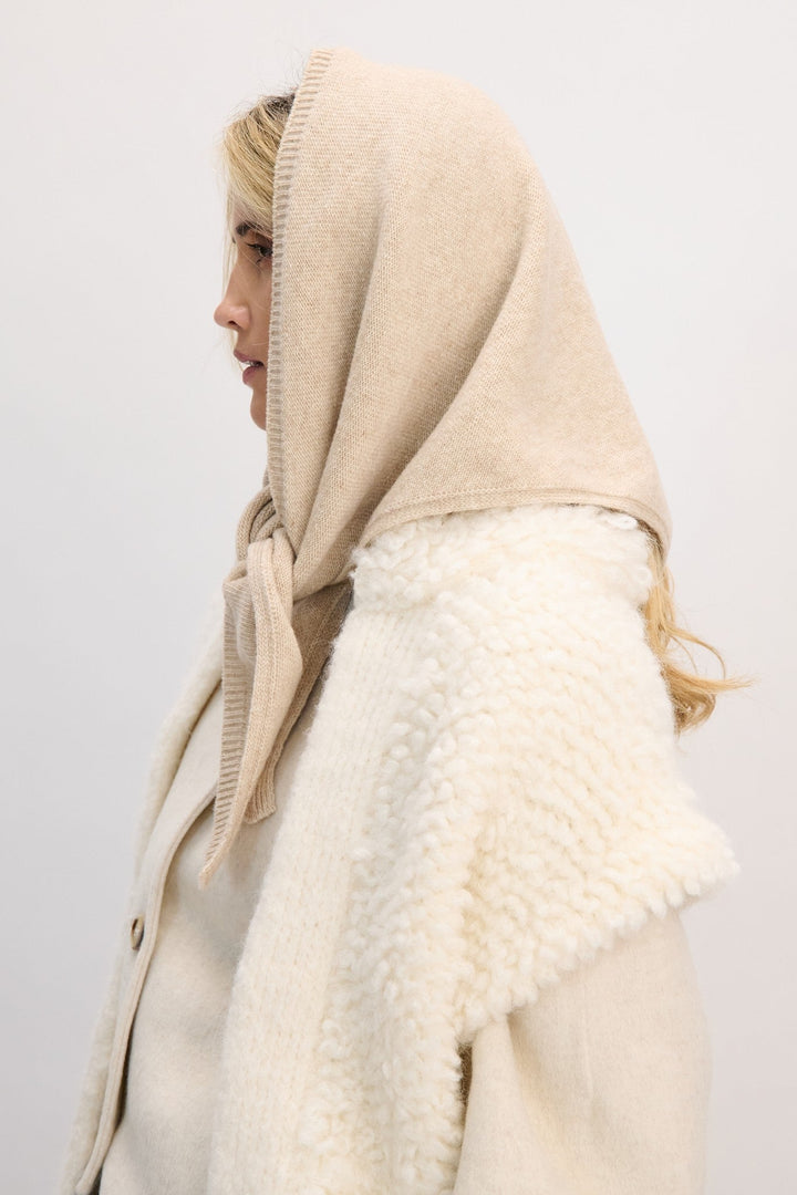 Nordic Calm beige merino wool scarf