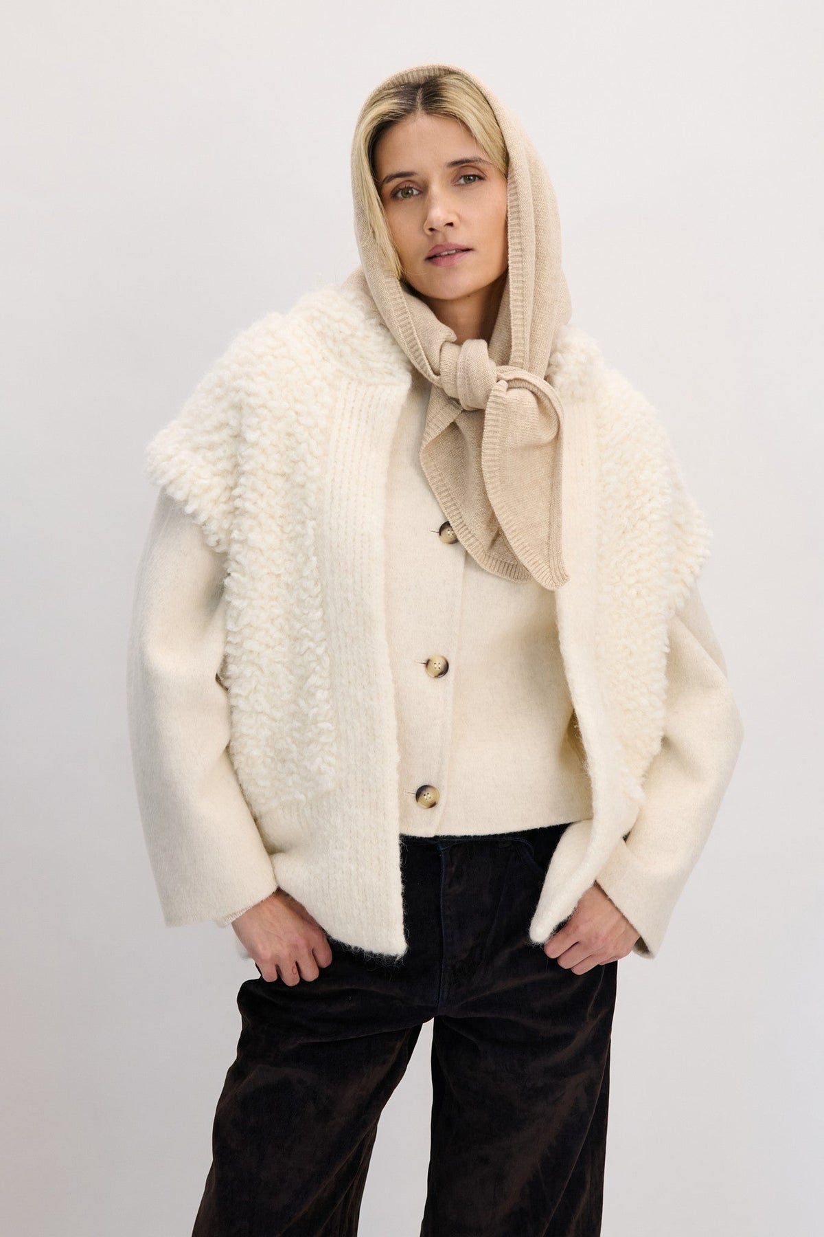 Nordic Calm beige merino wool scarf