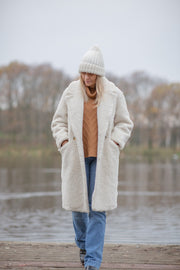 Chunky Knit ecru hat