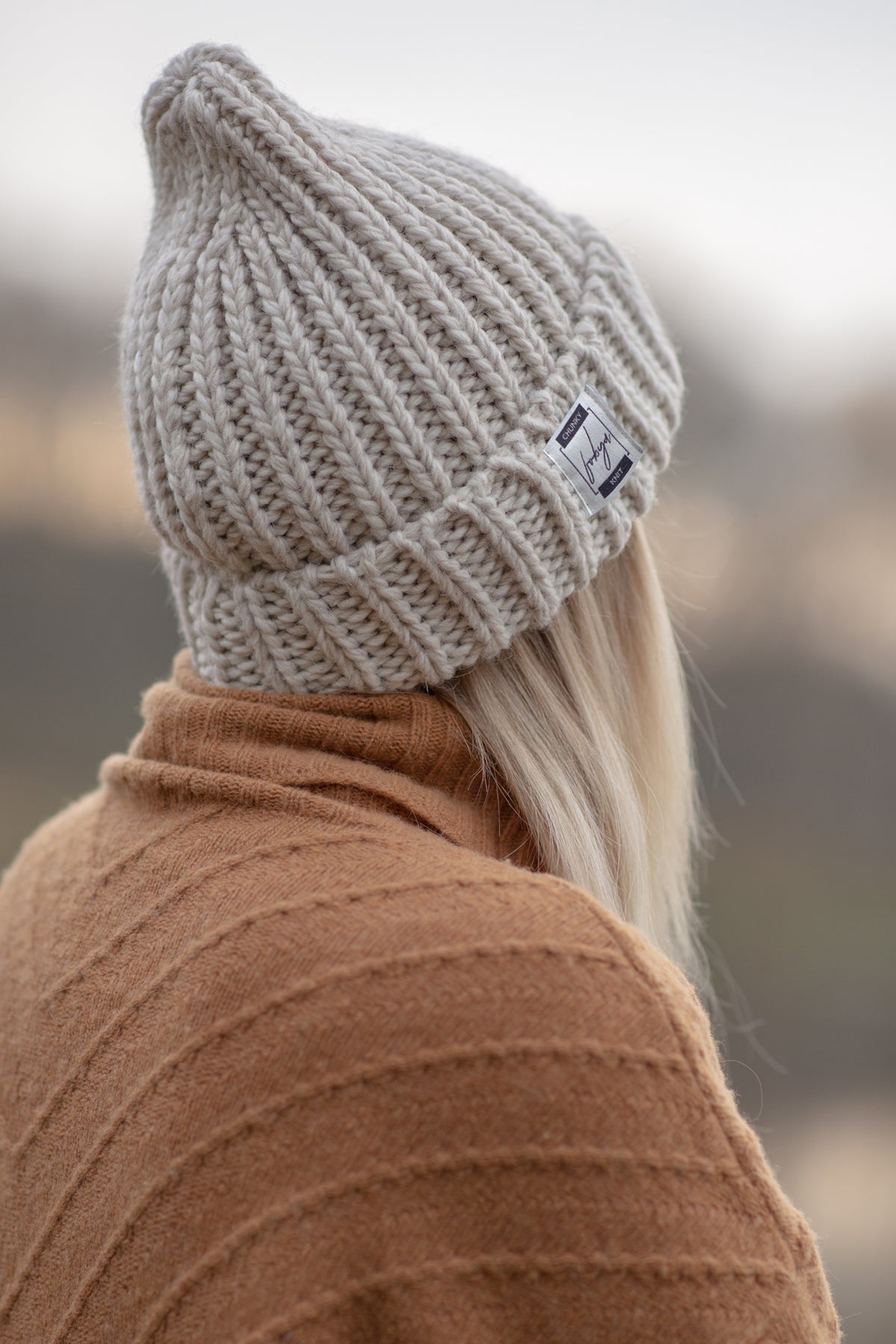 Beige chunky knit hat