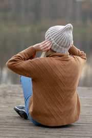 Beige chunky knit hat