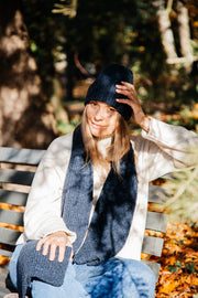 MIDNIGHT SKY navy blue wool hat