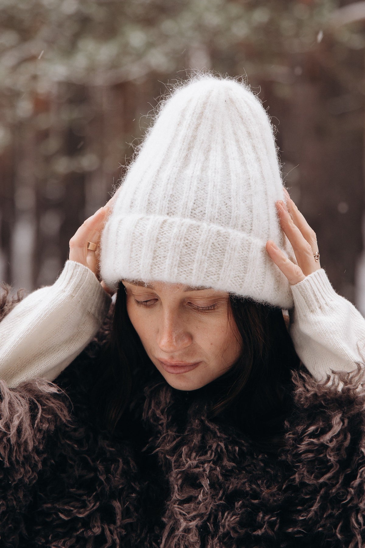 Czapka z wełny alpaki Snow Kiss ecru