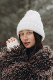 Snow Kiss ecru alpaca wool hat