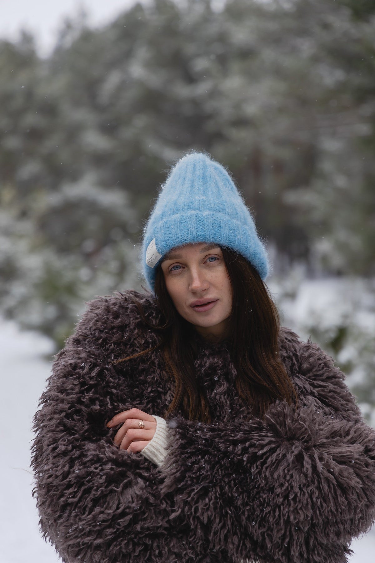 Snow Kiss Alpaca Wool Hat Blue