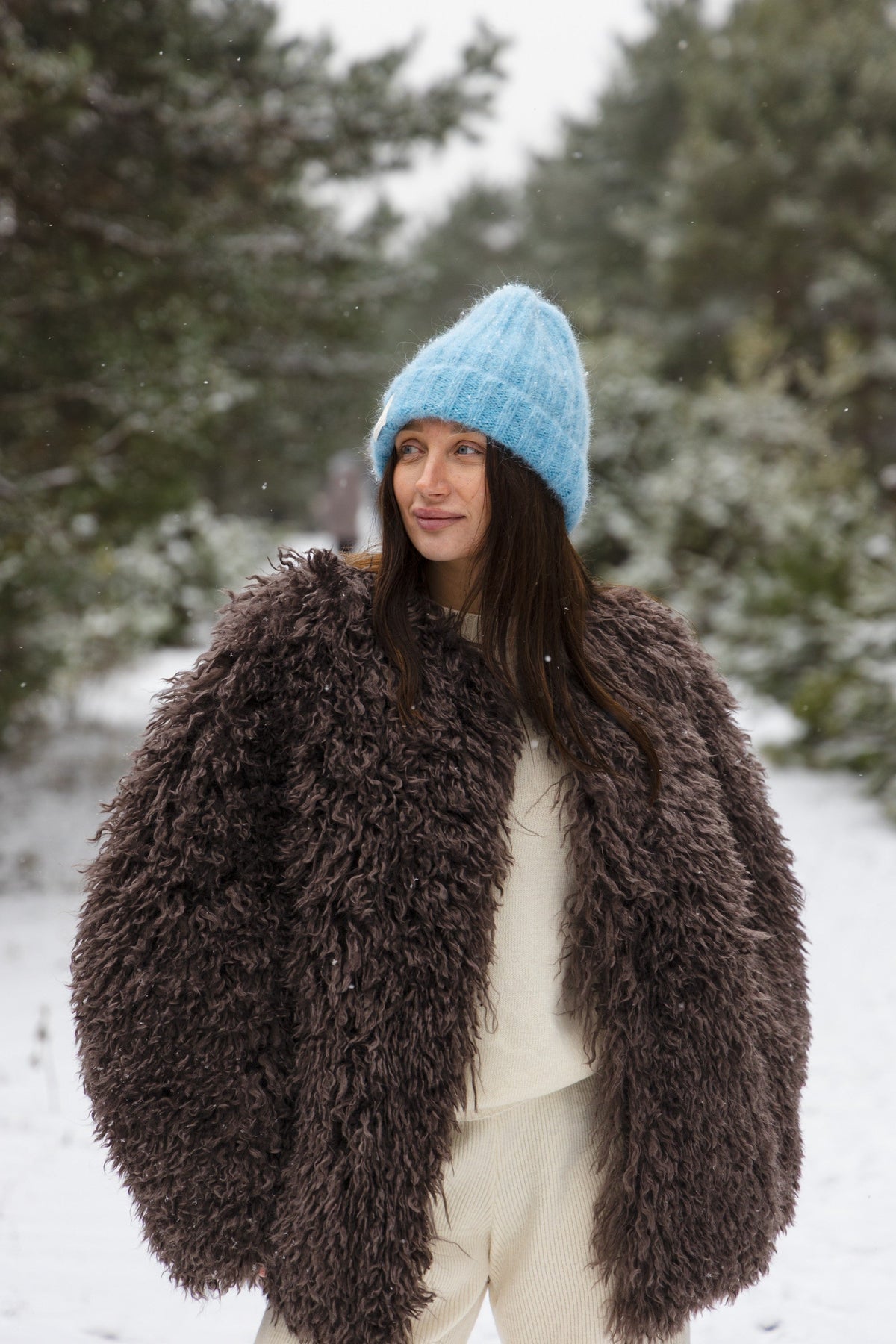 Snow Kiss Alpaca Wool Hat Blue