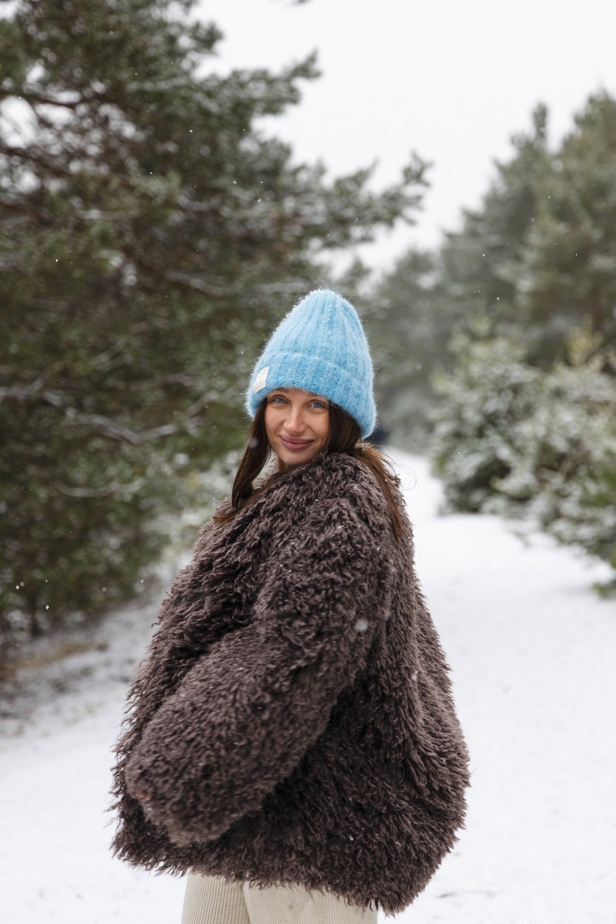 Snow Kiss Alpaca Wool Hat Blue