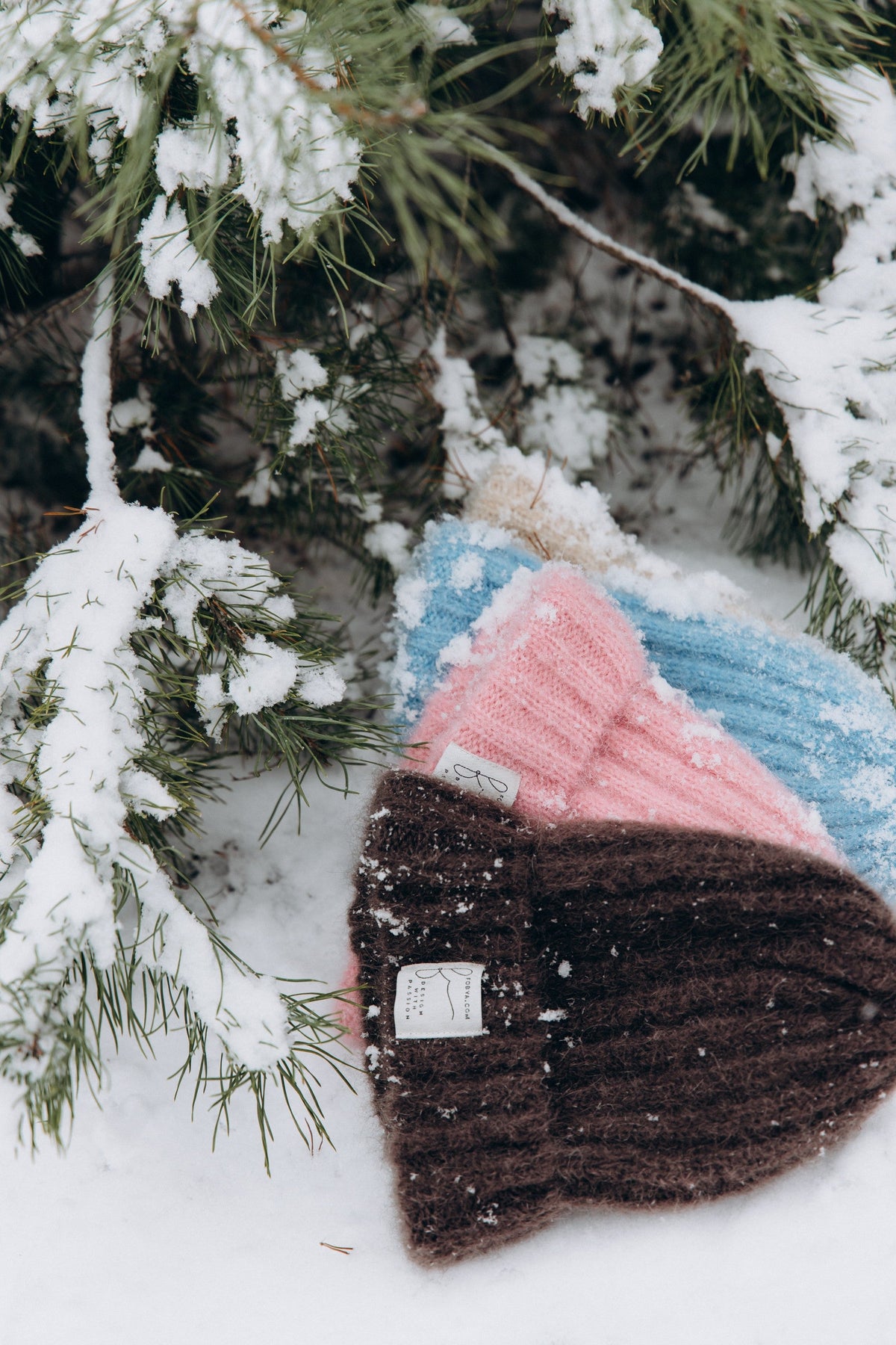 Snow Kiss Alpaca Wool Hat Pink