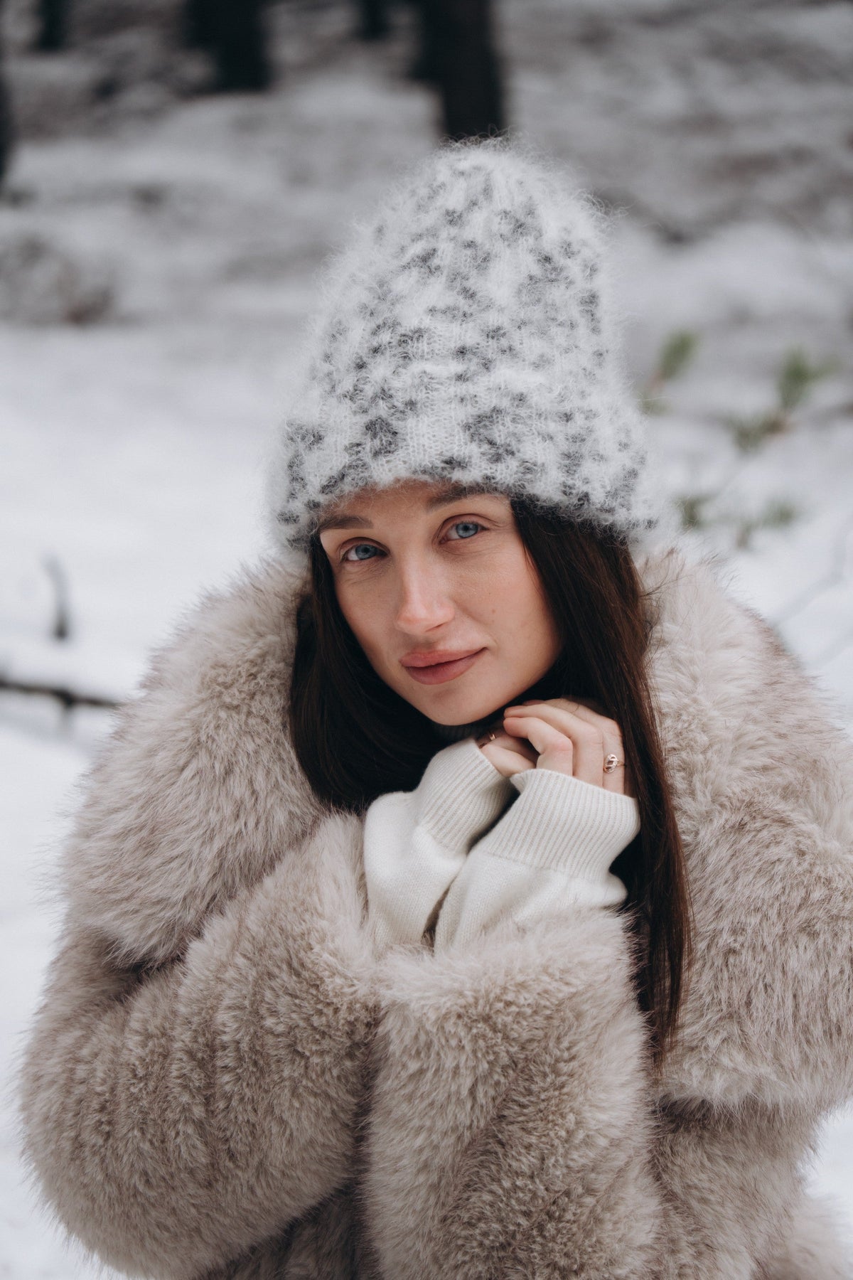 Snow Polar Dream ecru kid mohair wool hat