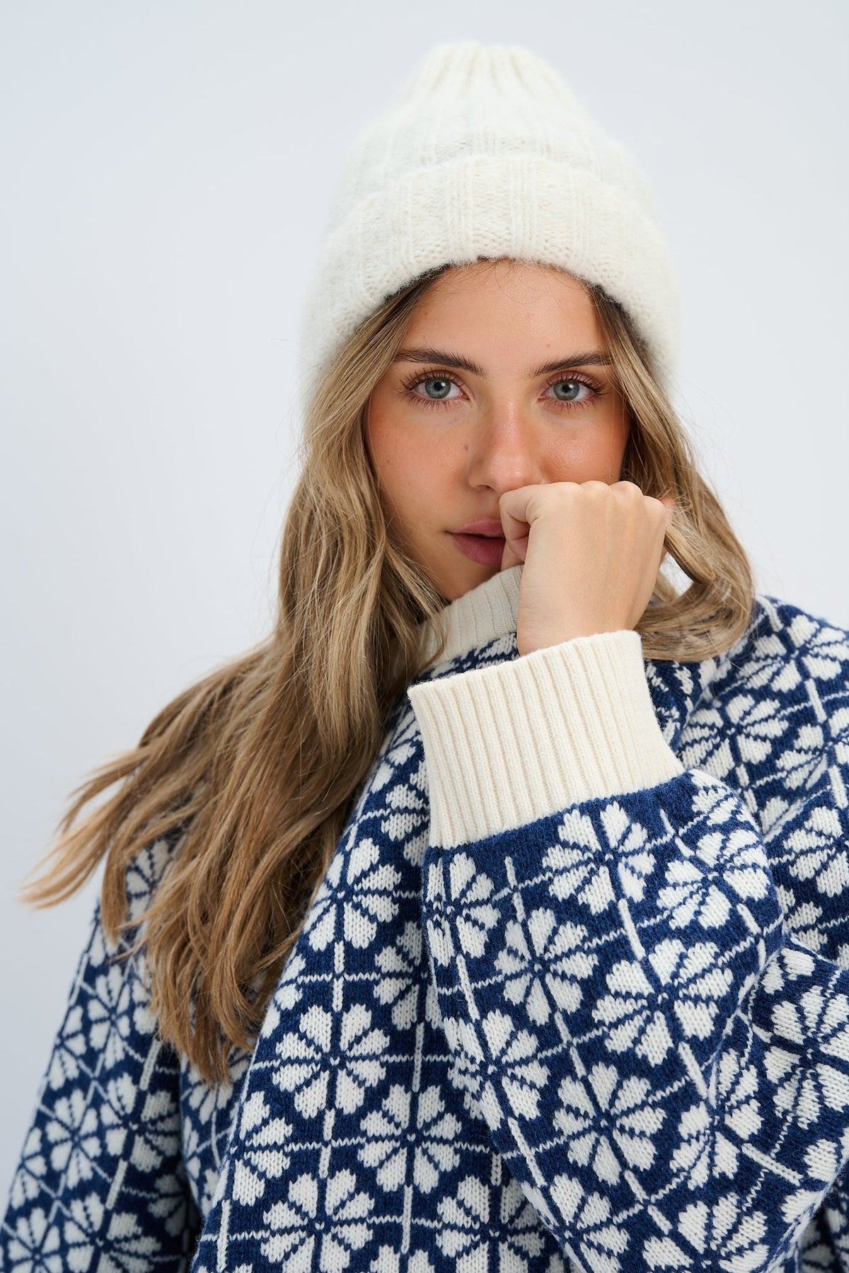 Czapka z wełny alpaki Snow Kiss ecru