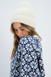 Snow Kiss ecru alpaca wool hat