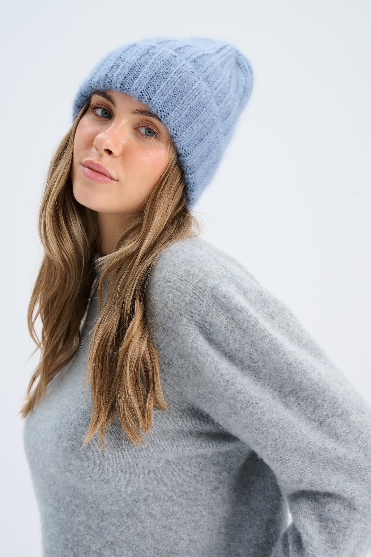 Czapka z wełny super kid moher Soft Halo jeans