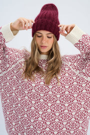 Snow Kiss red alpaca wool hat