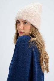 Snow Kiss red alpaca wool hat