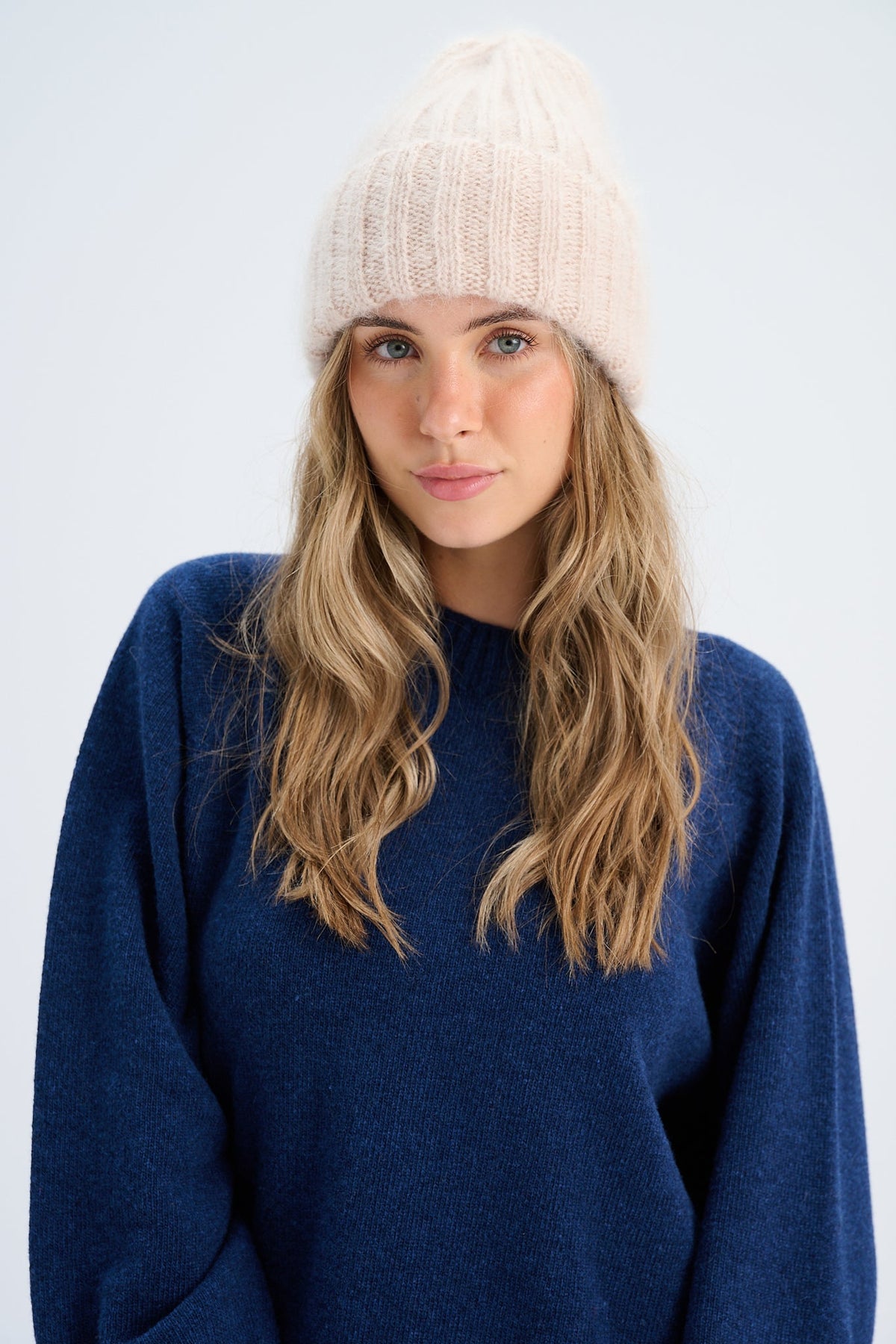 Snow Kiss red alpaca wool hat