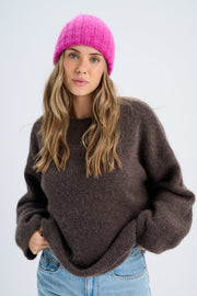Snow Kiss red alpaca wool hat