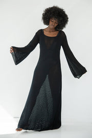 Long seam black dress