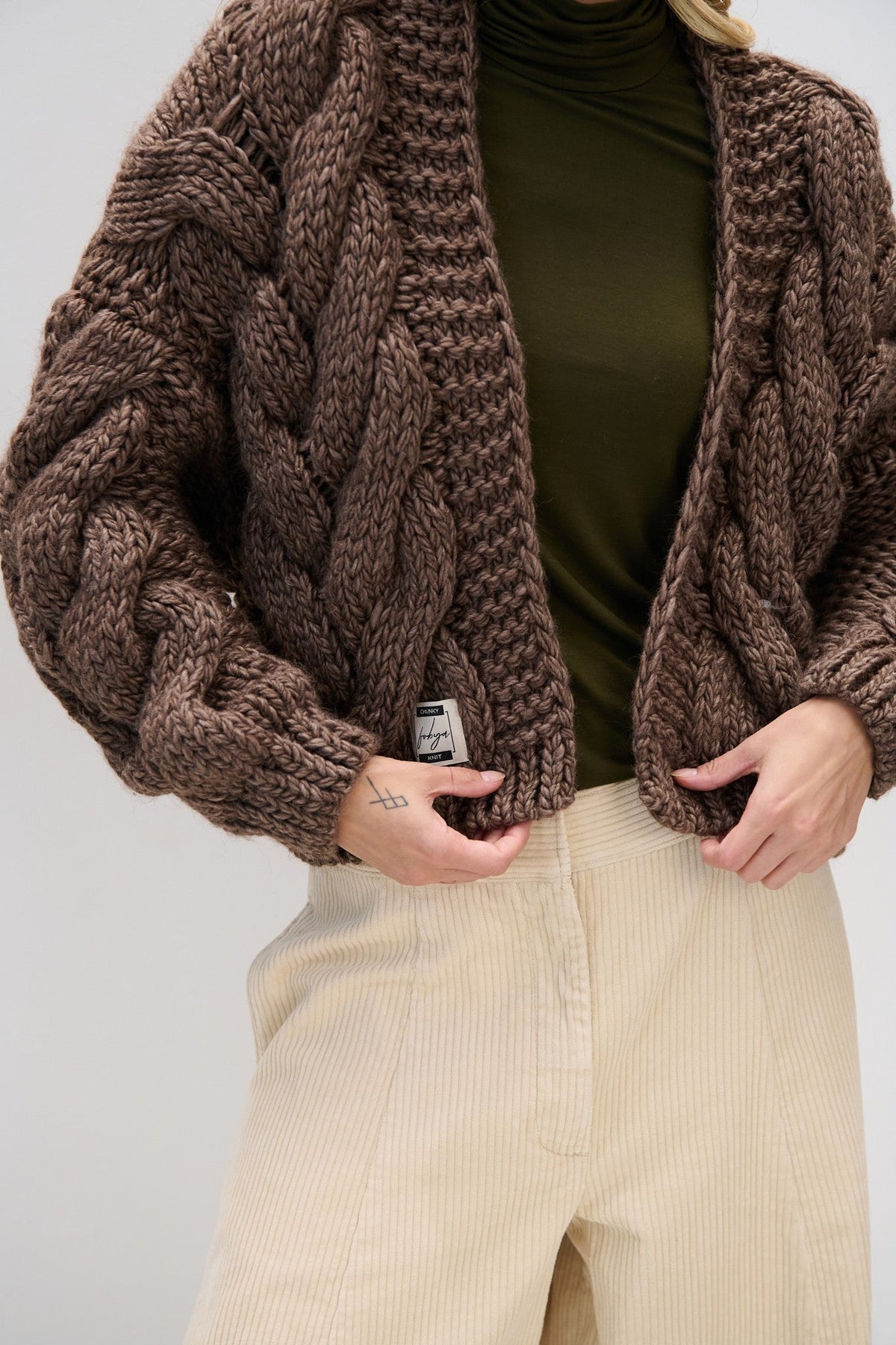 Kardigan bomberka CHUNKY KNIT brązowy