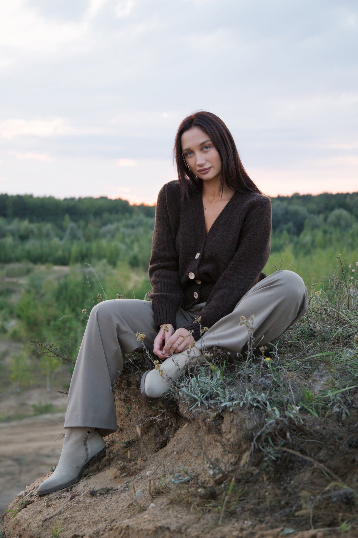 Brown merino wool buttoned cardigan