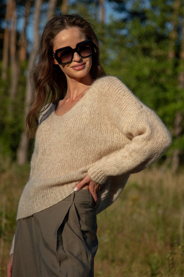 Classic alpaca uncolored wool sweater and mako pure blend cotton beige