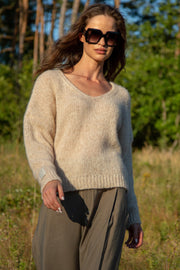 Classic sweater made of undyed alpaca wool and mako pure blend cotton, beige