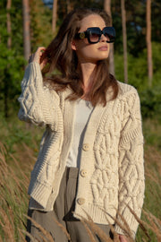Classic buttoned cardigan with aran weave, beige