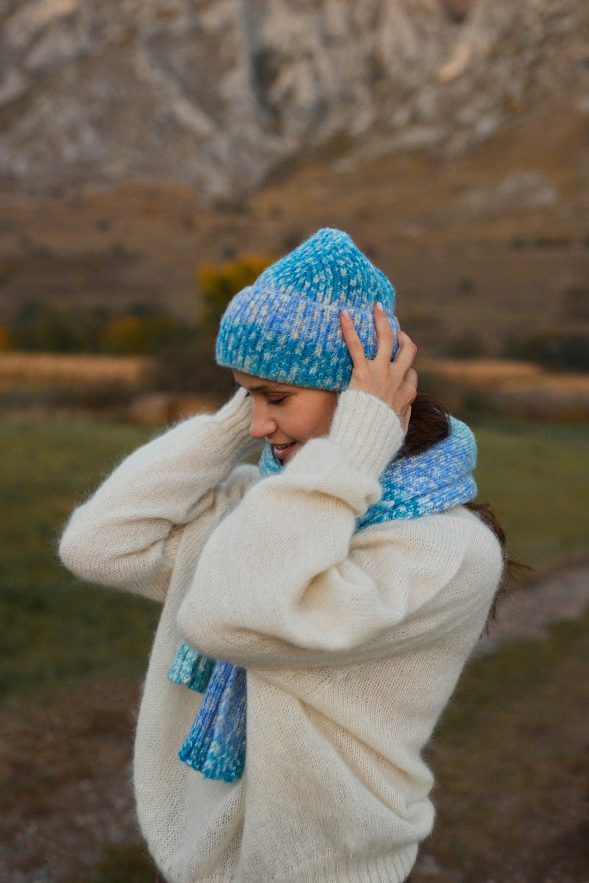 Alpaca wool set, hat and scarf, blue