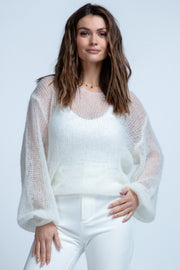 Lightweight ecru alpaca wool V-neck sweater