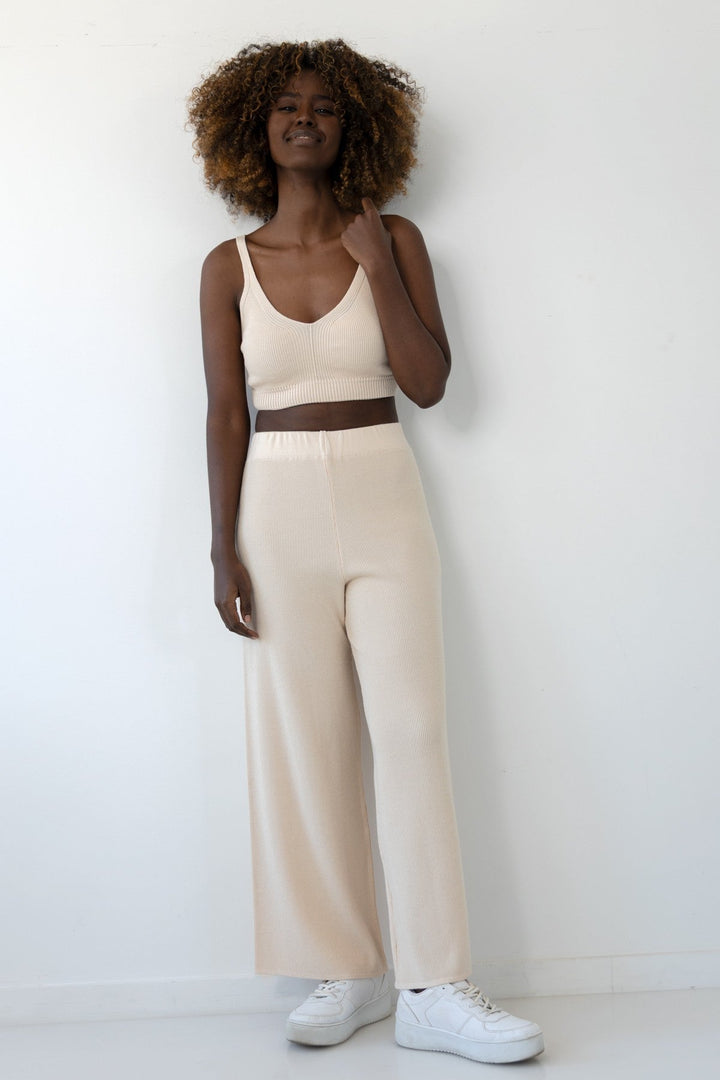 Beige ribbed trousers