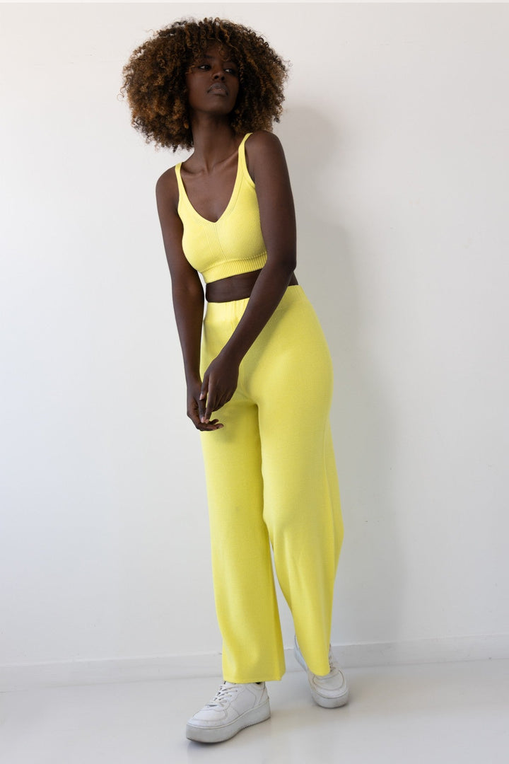 Yellow ribbed trousers