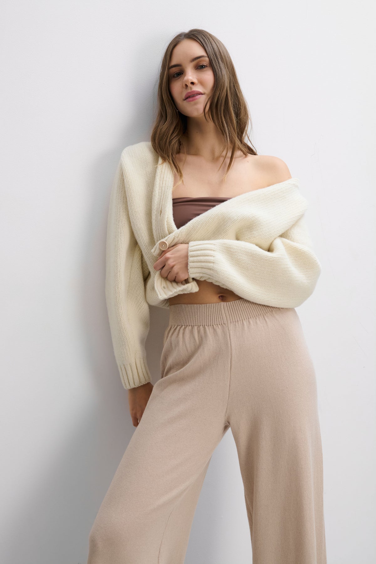 Cashmere Ease organic cotton and cashmere trousers beige