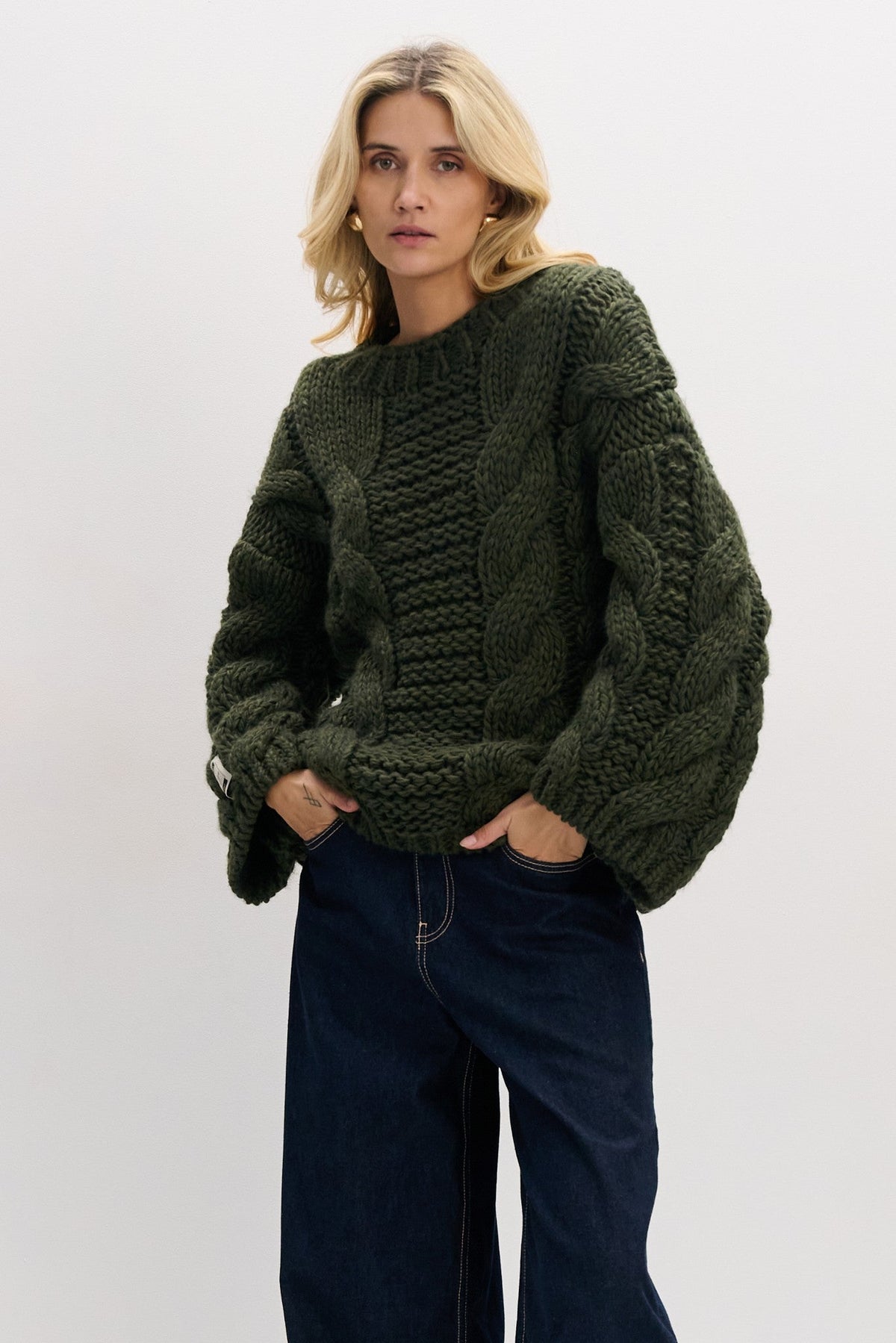 Sweter z grubymi warkoczami CHUNKY KNIT oliwkowy