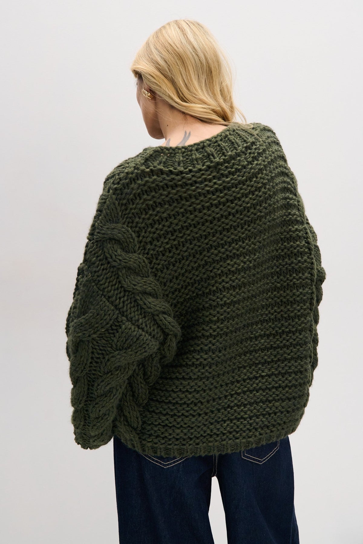 Sweter z grubymi warkoczami CHUNKY KNIT oliwkowy