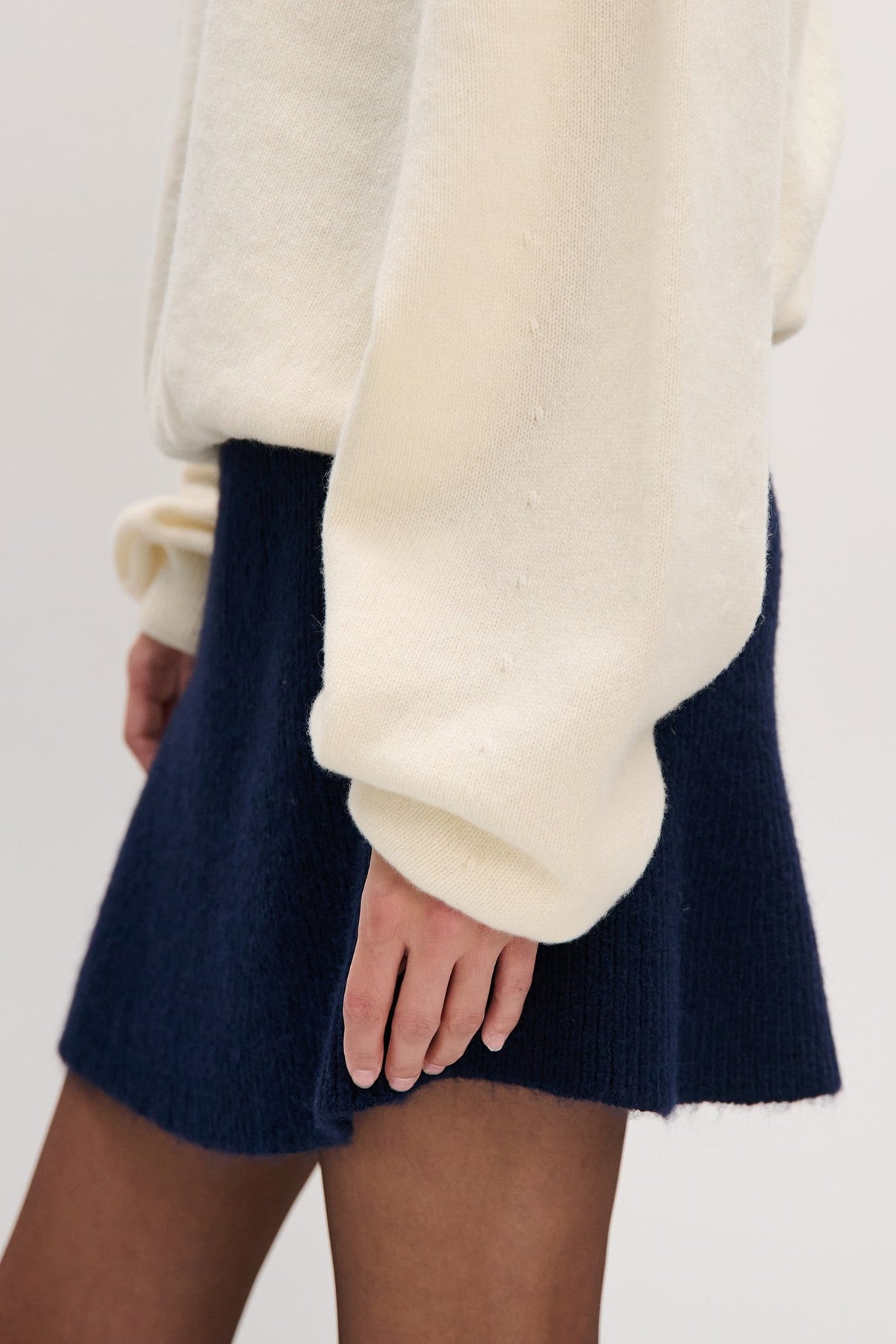 Sweter z kaszmiru Cashmere Velvet Air ecru