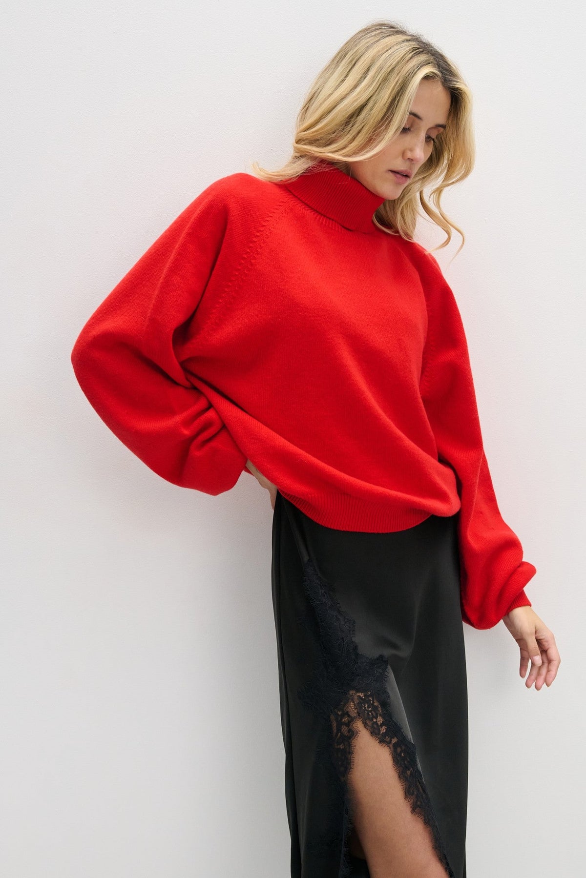 Sweter z kaszmiru z golfem CASHMERE VELVET AIR czerwony